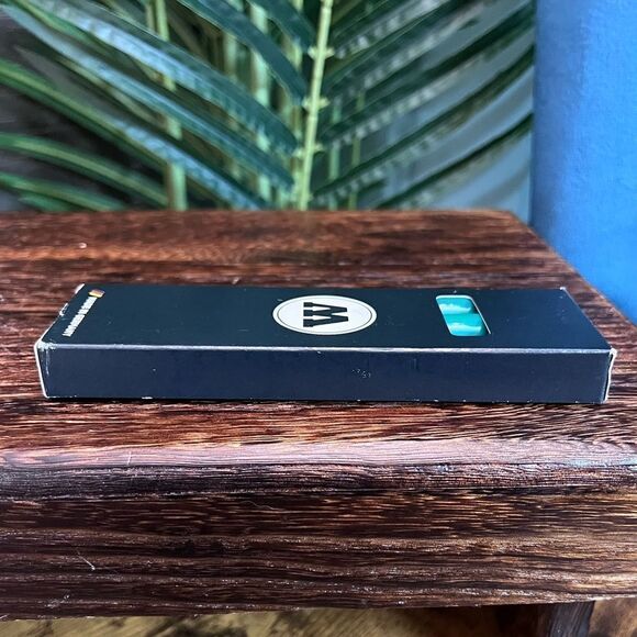 Molotow One4All Acrylic Twin Pump Marker in Lagoon Blue. 1.5mm/4mm Nibs. 3 Pack. - Picture 11 of 13